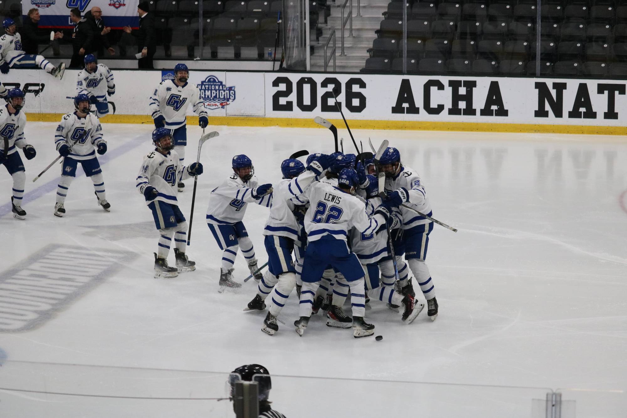 Team celly white2